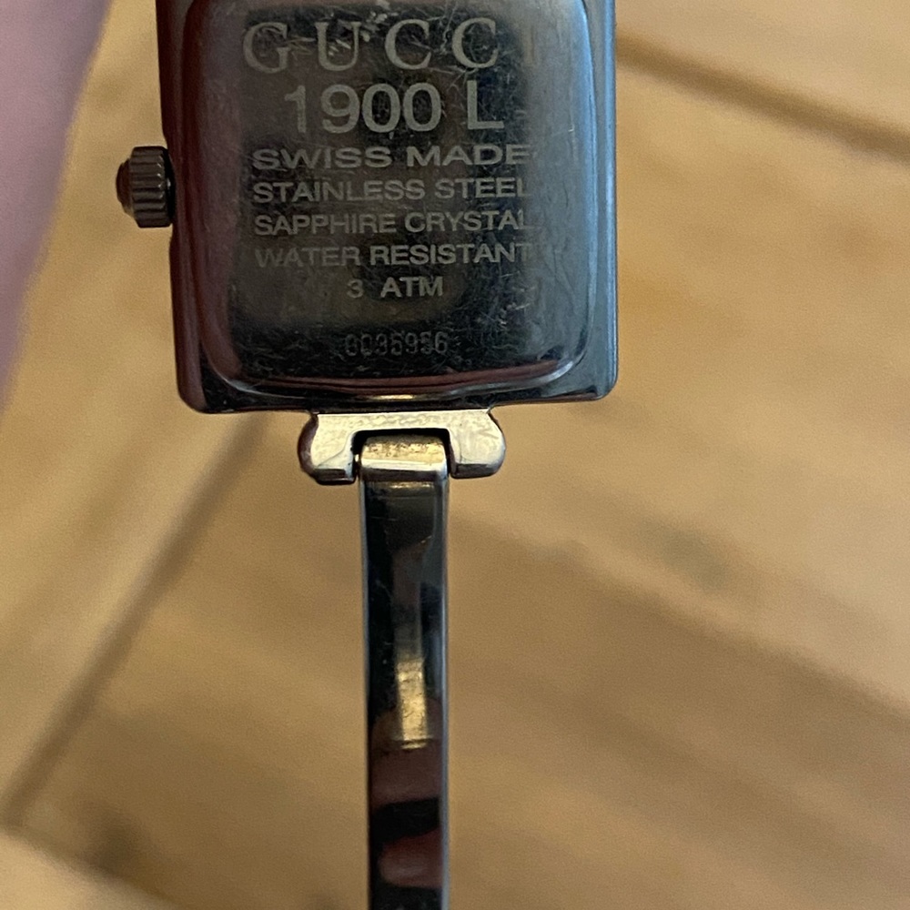Gucci watch 100-% AUTHENTIC - Picture 4 of 7